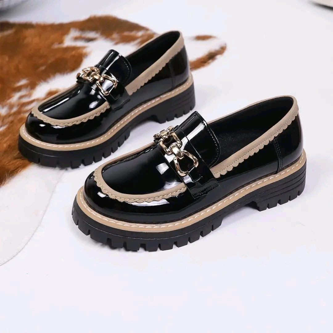 Mary jane shoes image 2