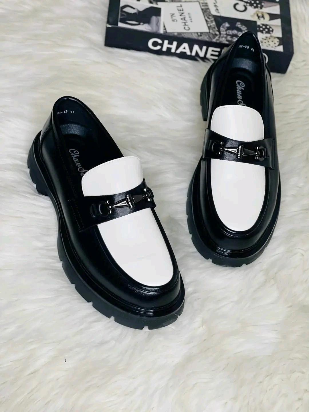 Mary jane shoes image 3